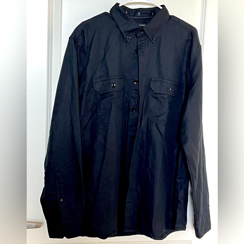 Men’s Black Casual Button Down